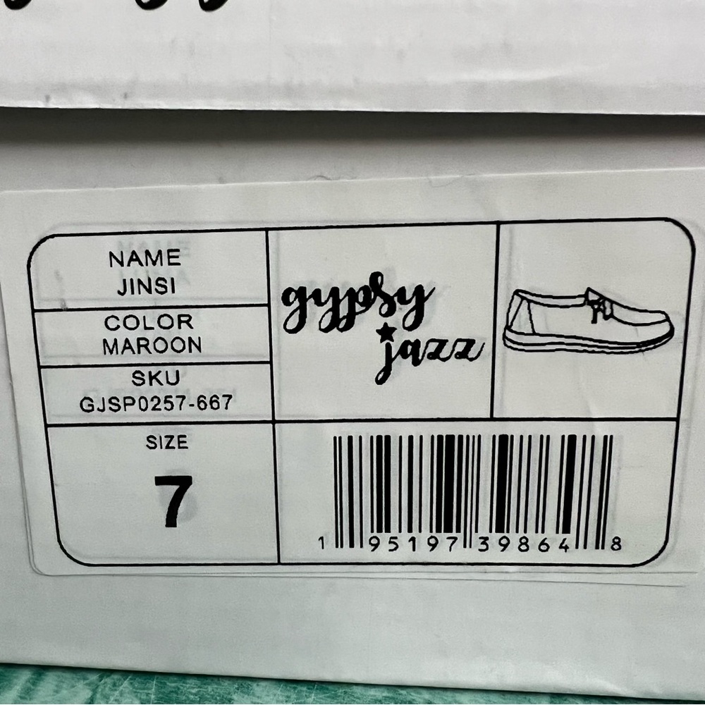 NEW Gypsy Jazz Jinsi Maroon Corduroy Casual Shoe - Picture 3 of 3